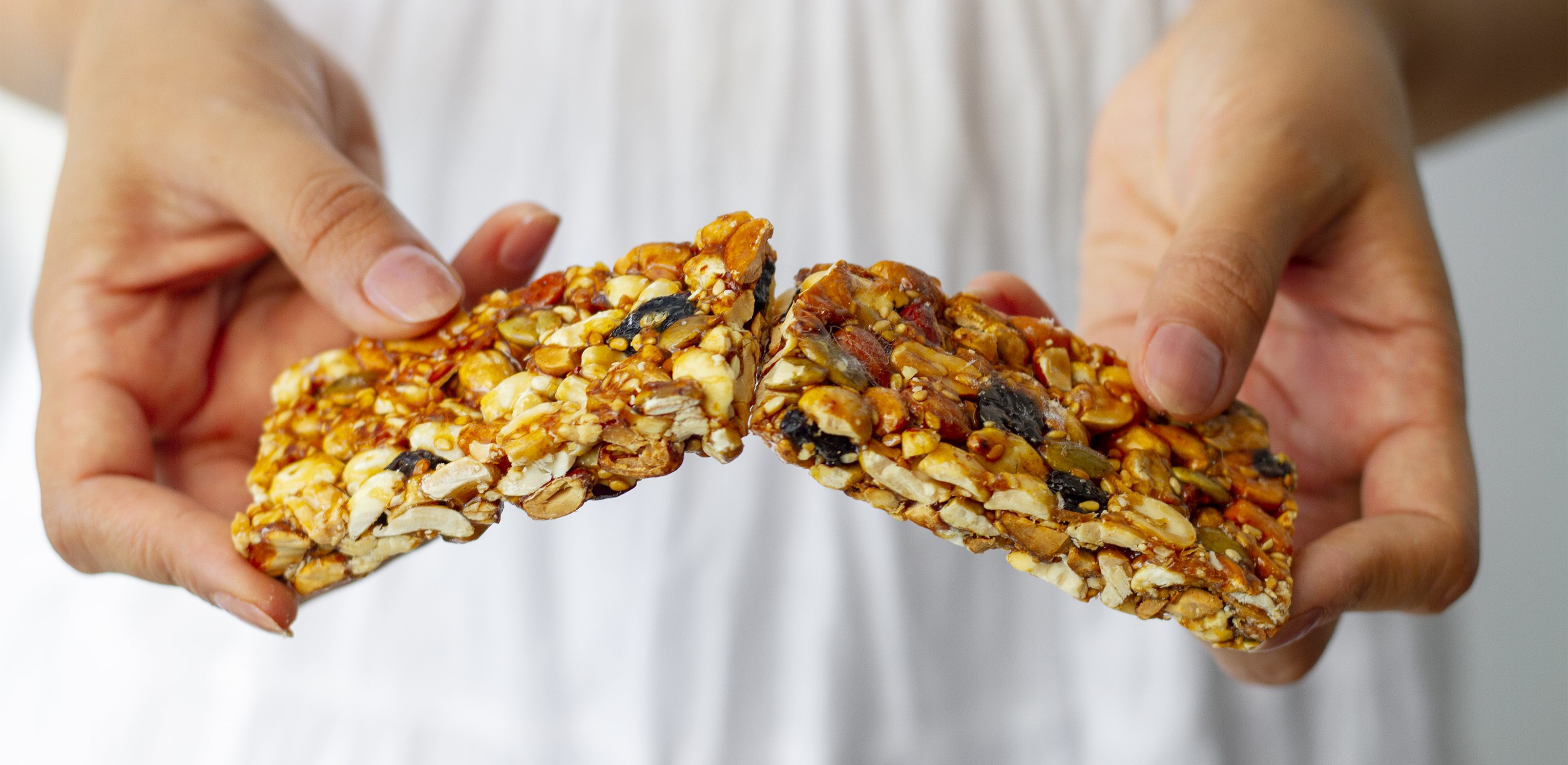 Snacks DIY : créer ses barres et mélanges de fruits secs maison